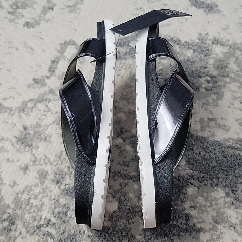 NWT Sandals
